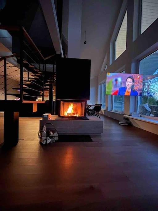 Modern Villa With Sauna & Hot Tub Hiiumaa Ngoại thất bức ảnh